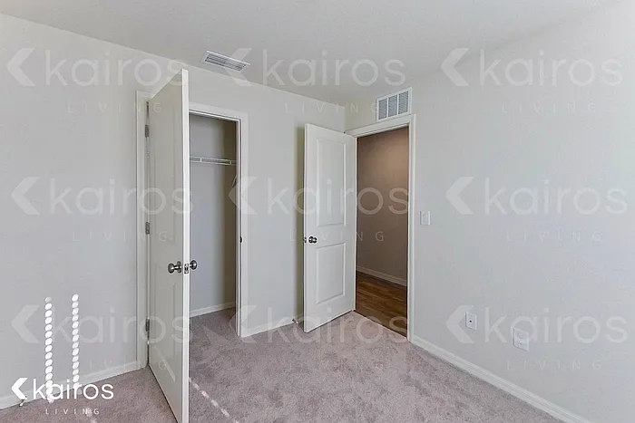 1247 Huntington St — Photo 9