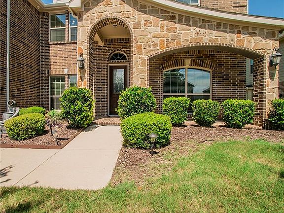 2nd image of 4827 King Harbor Ct