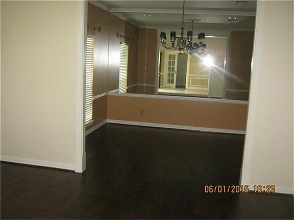 3rd image of 15827 Fleetwood Oaks Dr