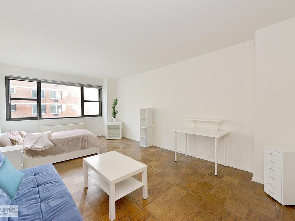 2nd image of 300 W 55th St APT 6S