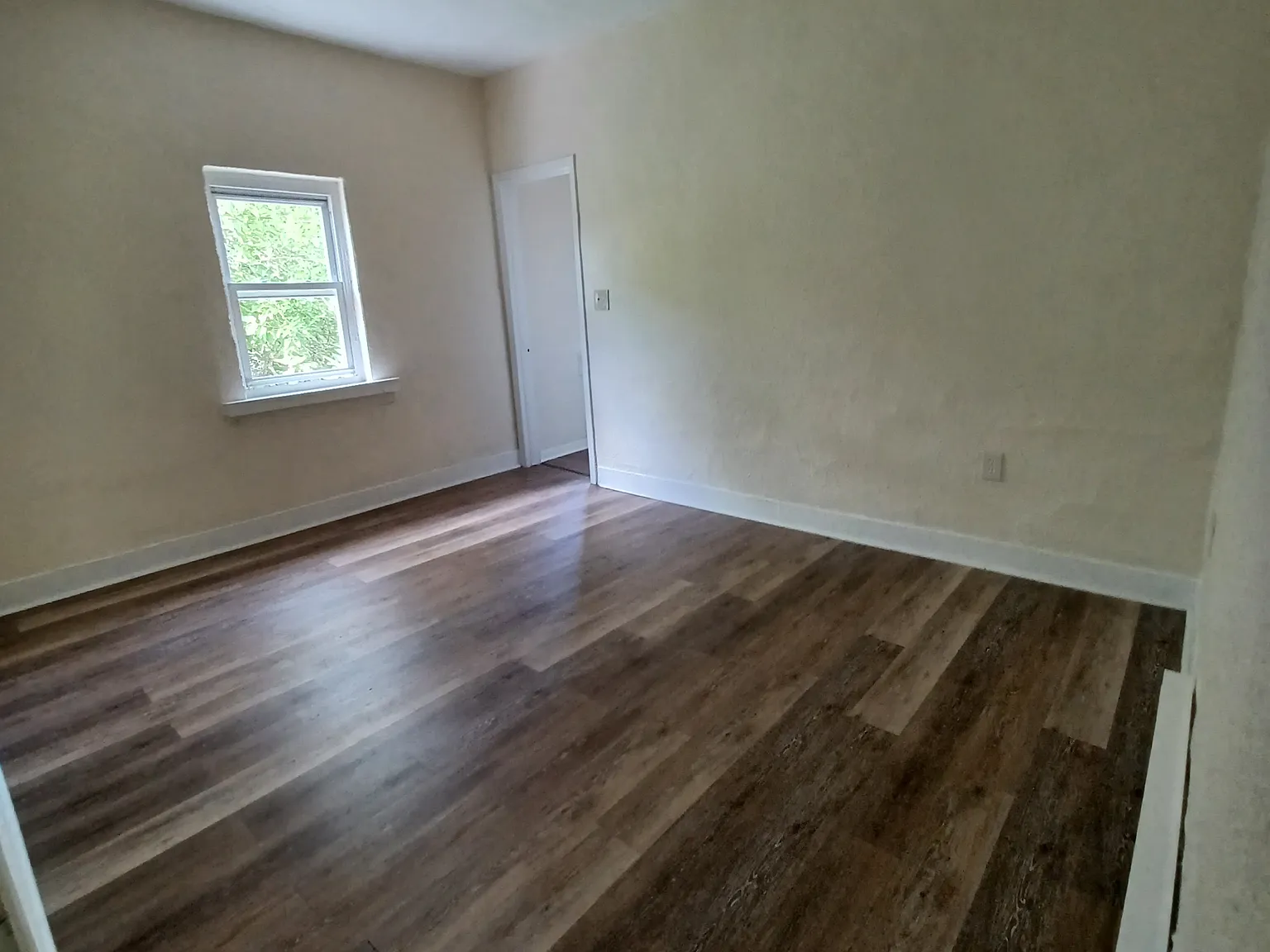 480-484 S Main St — Photo 2