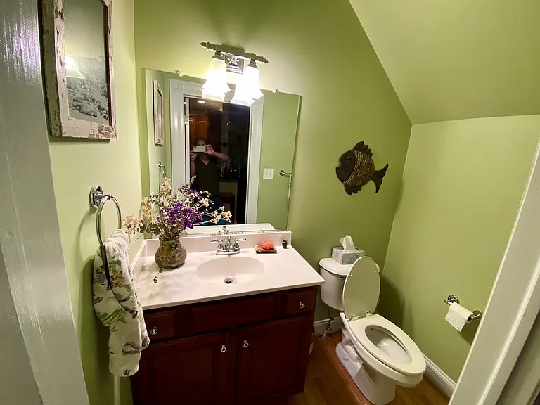 520 1/2 S Laurel St — Photo 6