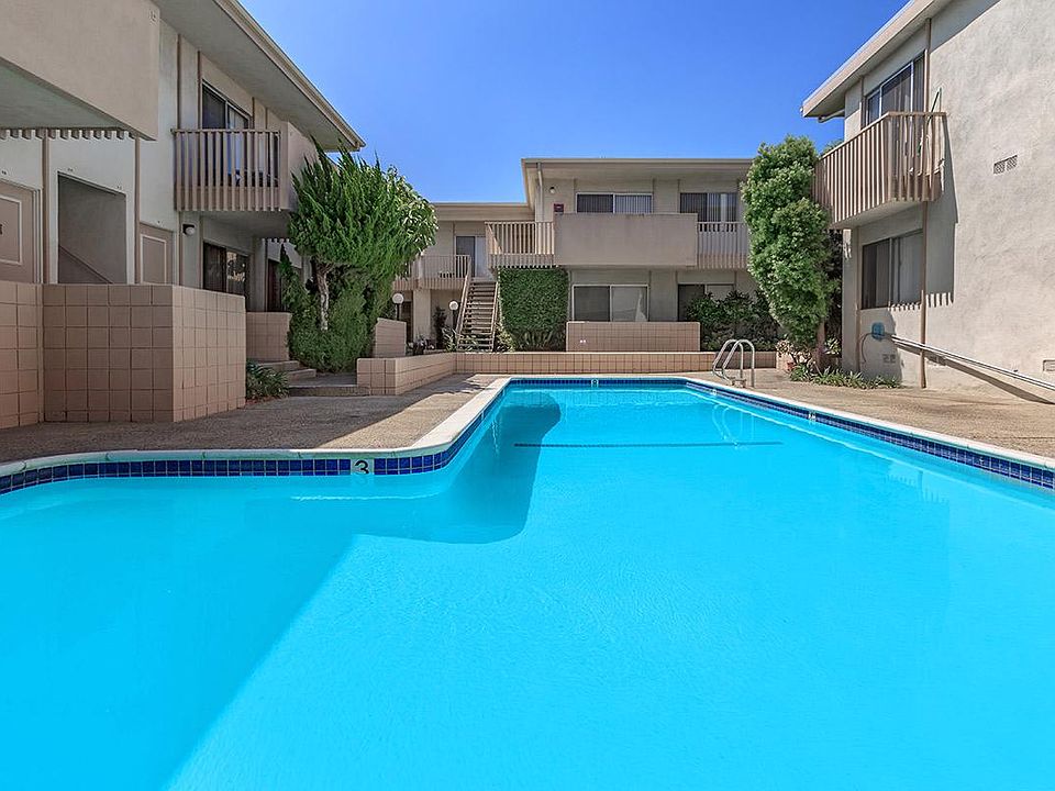 1st image of 22620 Ocean Ave APT 3