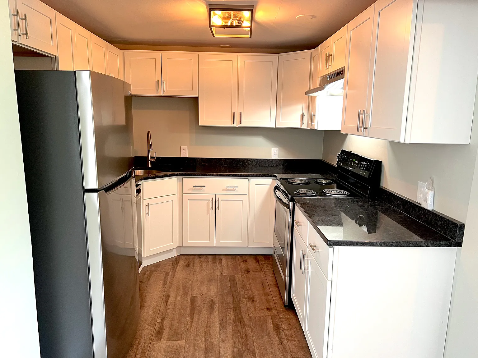 4 bed, 1650 sqft, $3,495 — Photo 1