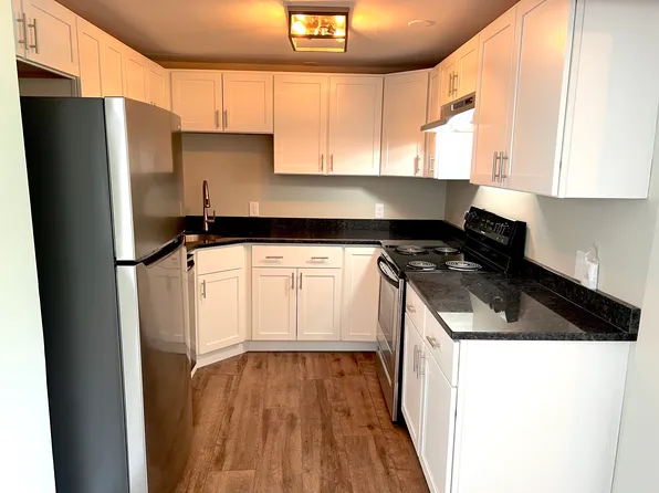 122 S Silver Ln, Sunderland, MA