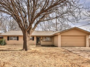 6911 Lynnhaven Dr, Lubbock, TX 79413
