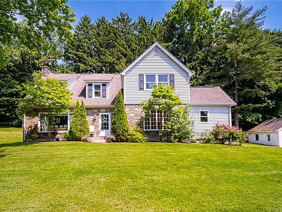 5 Franklin Street, Wappingers Falls, NY 12590 | MLS #H6312423 | Zillow