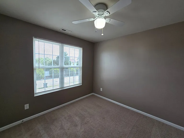 2012 Sir Michael Dr — Photo 11