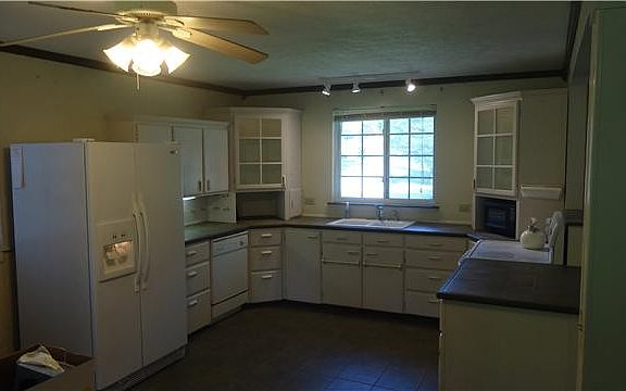 4th image of 237 Hickory Dr