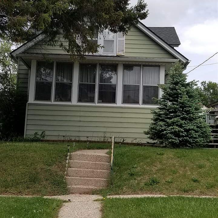 1st image of 2208 13th Ave