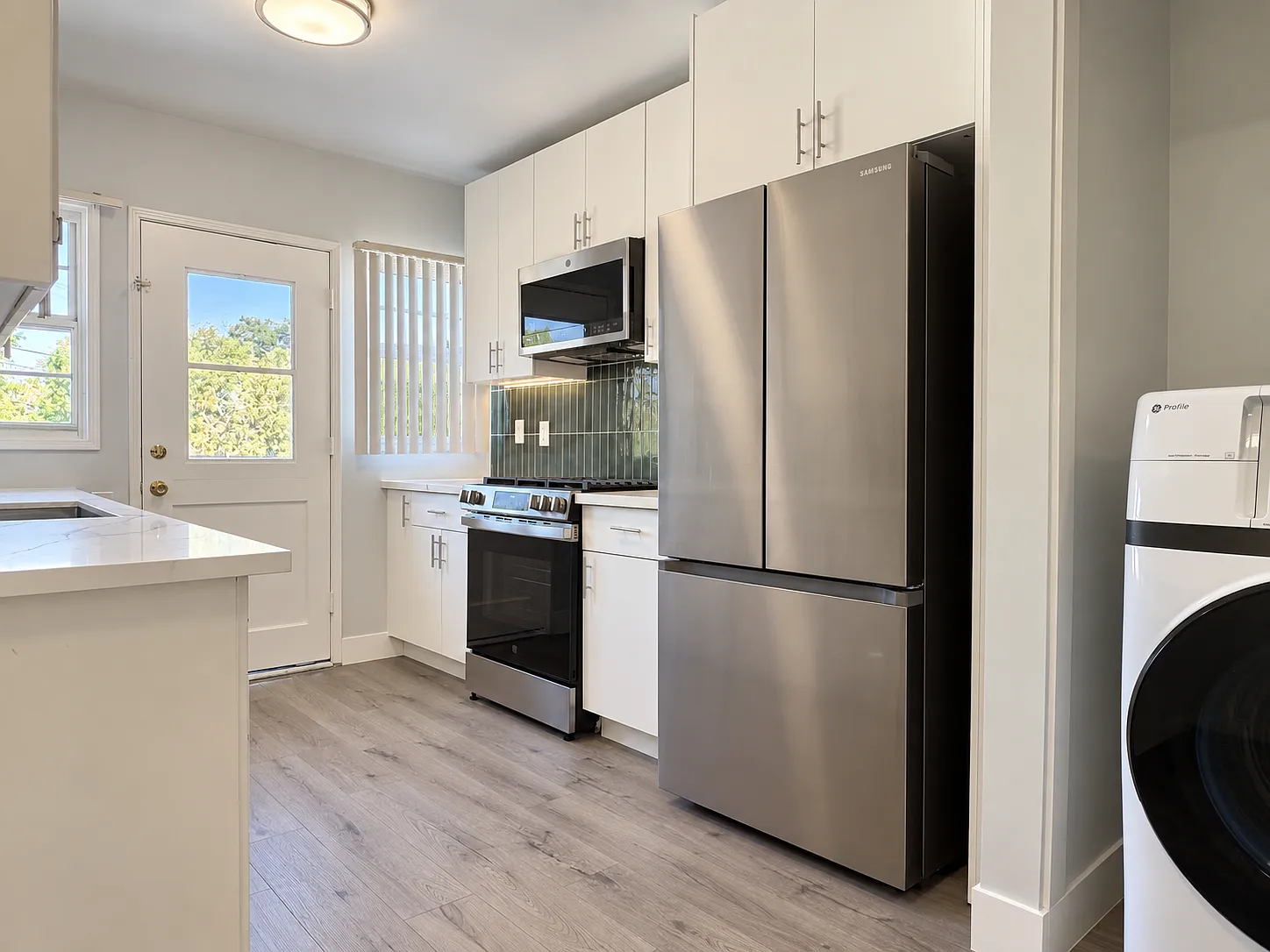 2 bed, 958 sqft, $2,800 — Photo 4