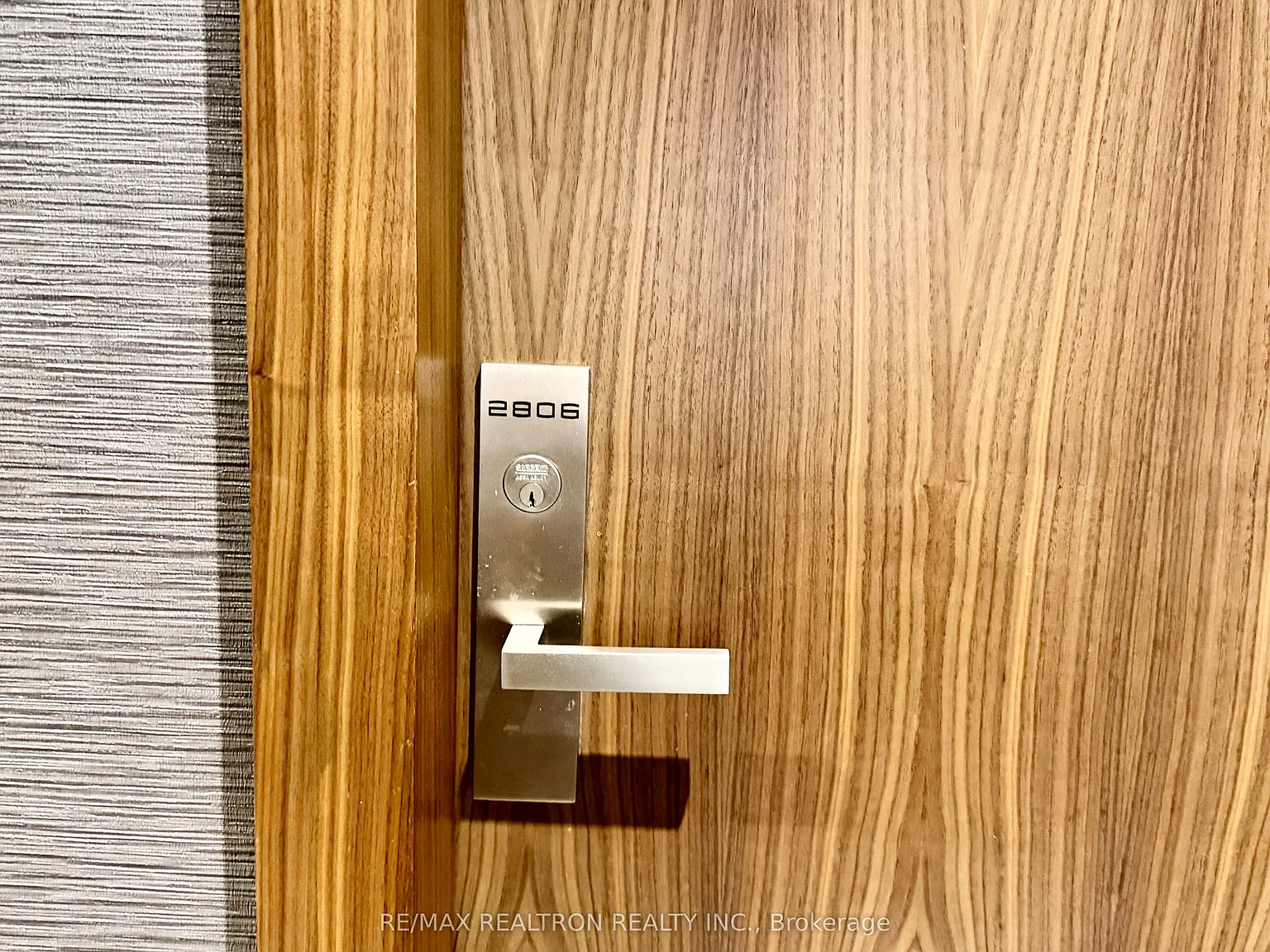 2 bed, $5,500 — Photo 1