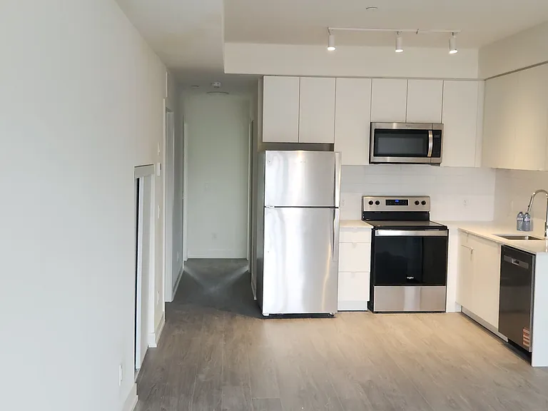 16 Melbourne Ave #204A — Photo 13