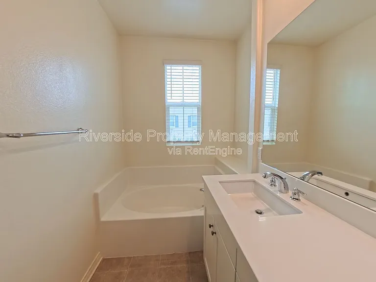 14552 Sienna Pl — Photo 32