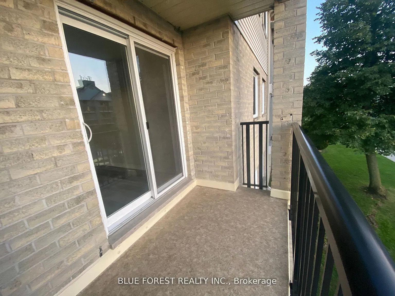 2 bed, $1,900 — Photo 2
