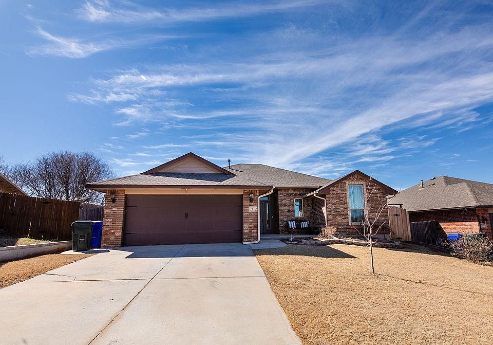 1st image of 2112 Diana Dr