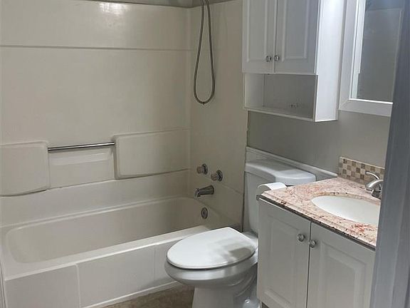 5th image of 3310 Sherwood Ln