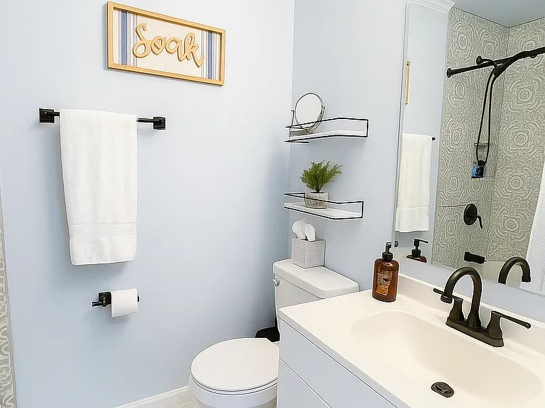 3830 Manchester Dr — Photo 22