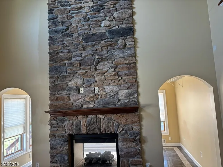 17 Aaron Ct — Photo 4