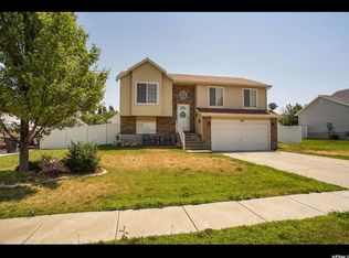 1136 N 1060 W, Clinton, UT 84015