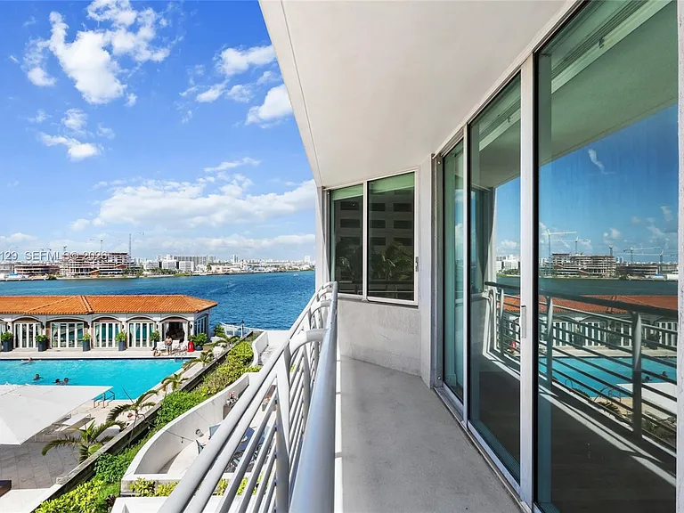 335 S Biscayne Blvd #908 — Photo 30