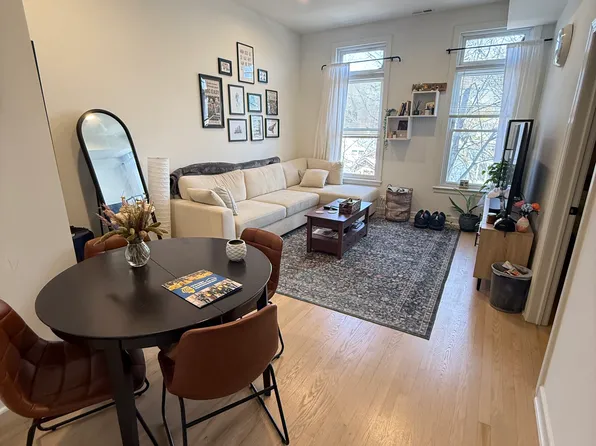 1637 W Huron St #3F, Chicago, IL 60622