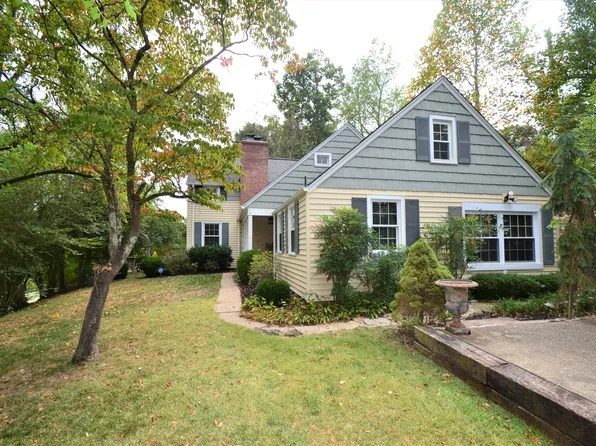 382 Fairview Dr, Charleston, WV 25302