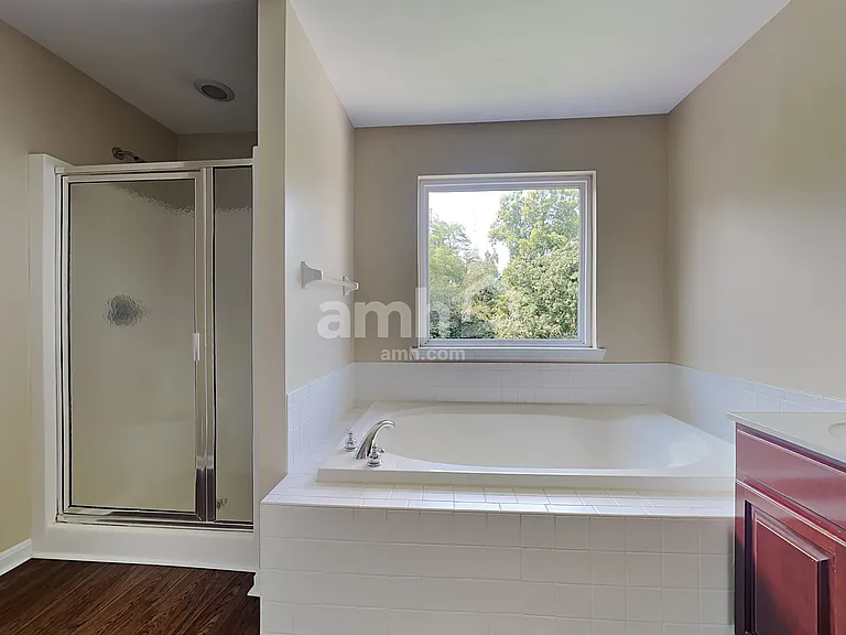 1081 Riverwalk Ct — Photo 14