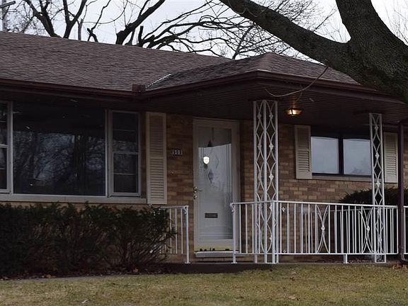 2nd image of 909 Hampton Rd