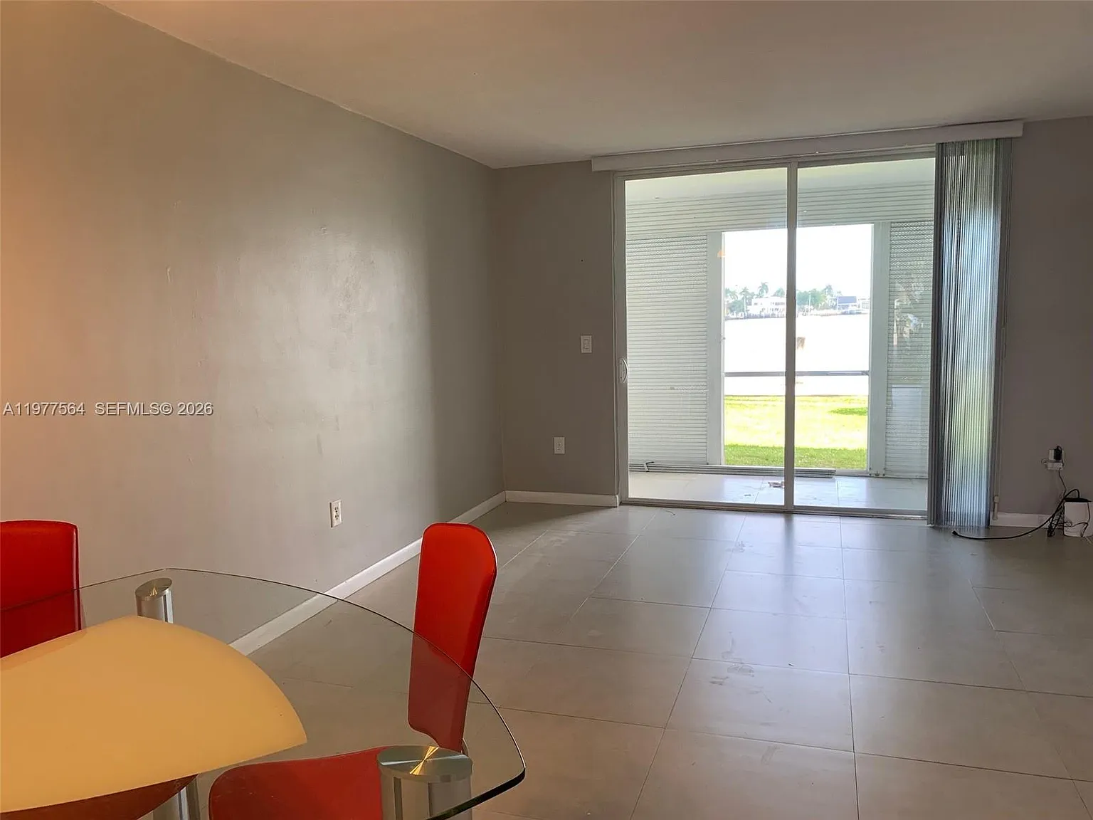 Point East Sec 4 Condo — Photo 2