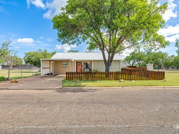 136 E 42nd St, San Angelo, TX 76903