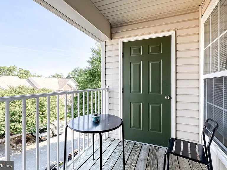 3021 Hunting Ridge Dr — Photo 11