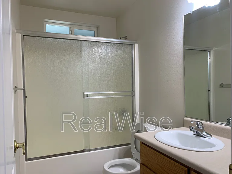 1675 George Tweed Blvd — Photo 9