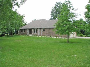 1905 N Farm Road 197, Springfield, MO 65802