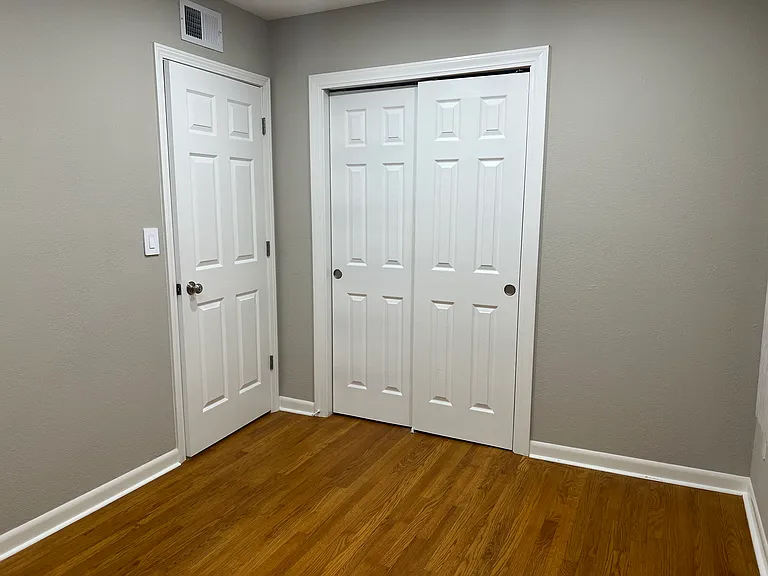 5348 N Lydell Ave — Photo 25