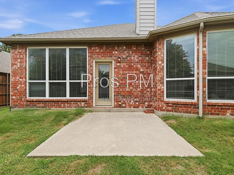 2432 Chesterwood Dr — Photo 39