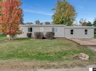 705 E Grove St, Sutton, NE 68979