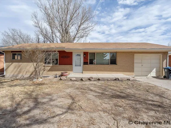 1309 Adams Ave, Cheyenne, WY 82001
