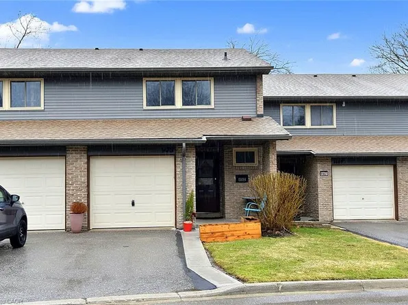 1429 Ester Dr, Burlington, ON L7P 1L5