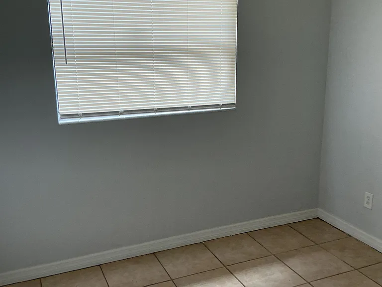 1408 Zenith Pl — Photo 10