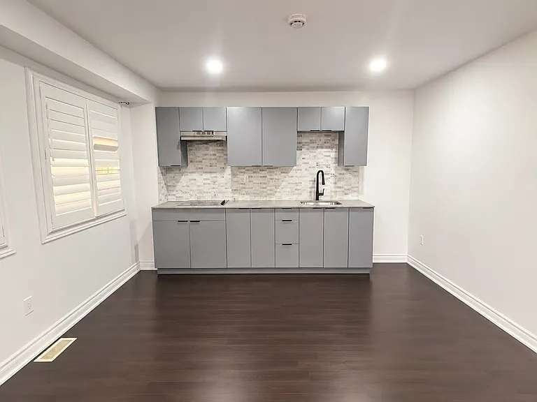 13 Brider Cres #GROUND — Photo 2