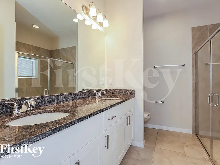 1620 Patio Ter — Photo 10