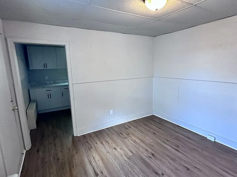 587 W Princess Street - NWA — Photo 5