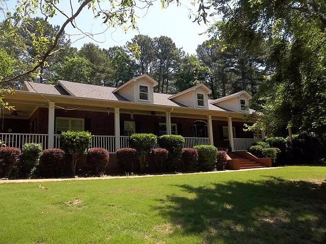 1st image of 305 Woodland Hills Dr