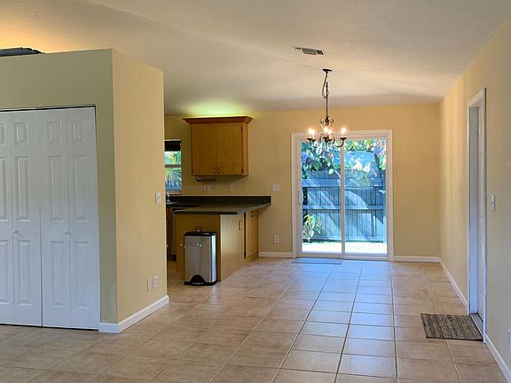 Great room/dining/kitchen