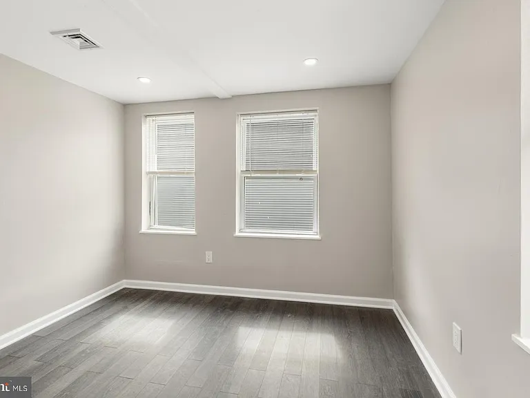 1720 Wylie St #2 — Photo 6