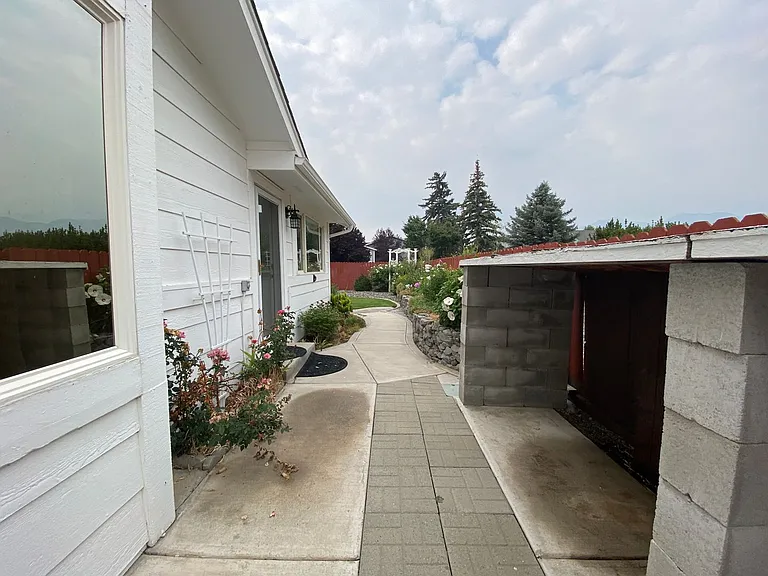 1692 Lantana Dr — Photo 4