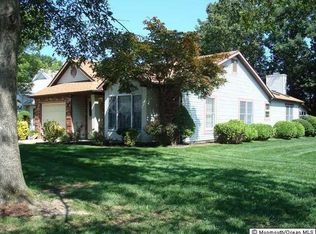 1602 Alpen Ln, Toms River, NJ 08755