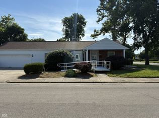 2436 Gilmore St, Columbus, IN 47201