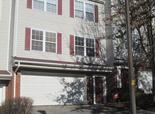 305 Silver Leaf Dr, Christiansburg, VA 24073